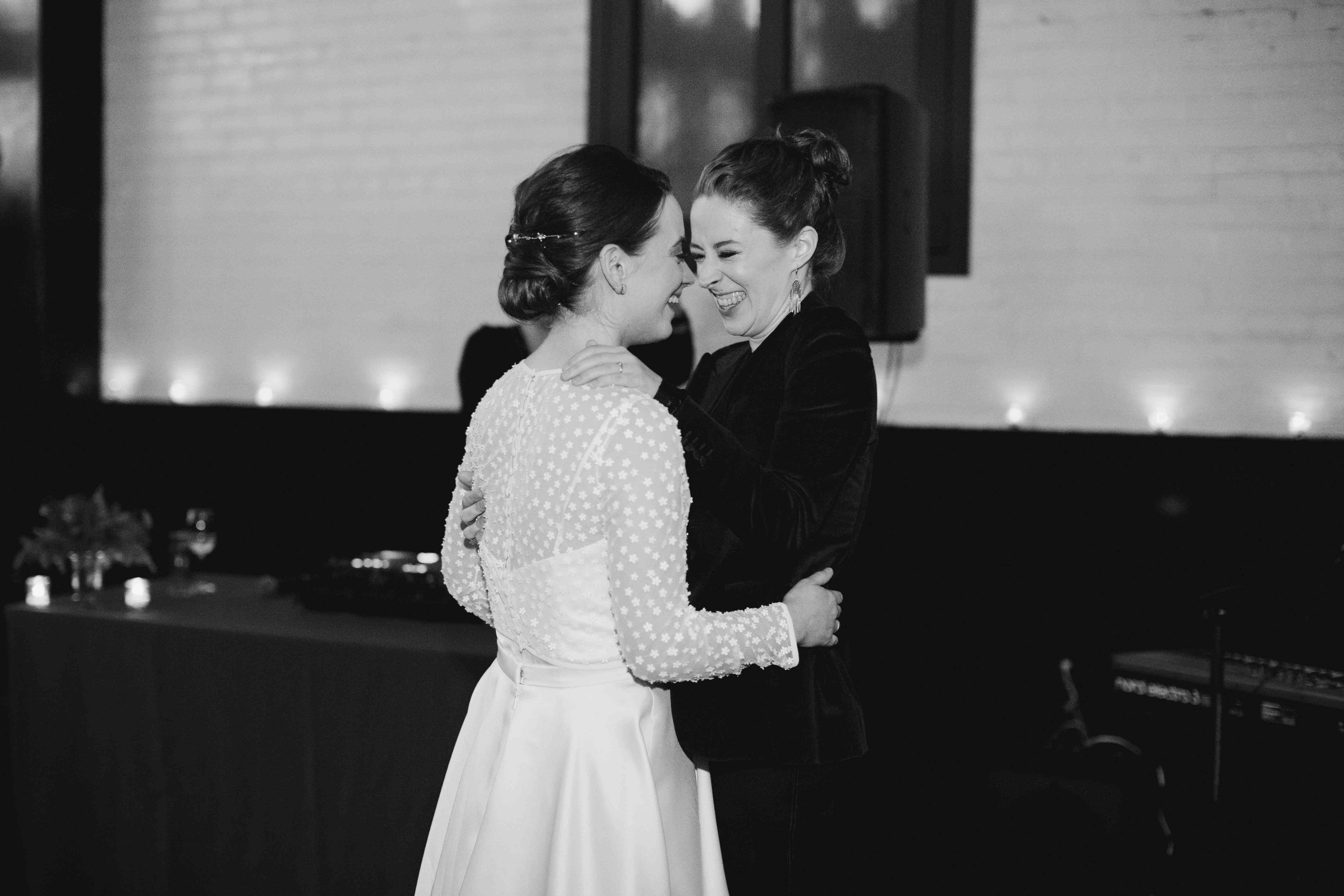 新娘跳舞“class=