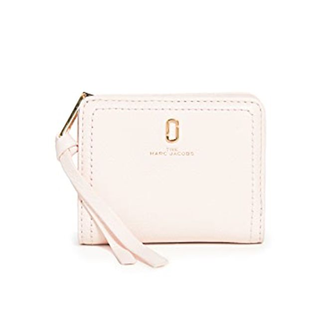 Marc Jacobs的软镜头迷你钱包