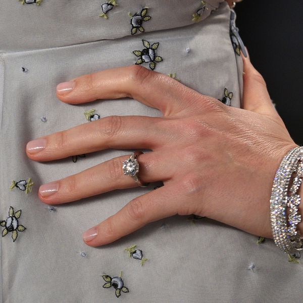 长方形宝石钻石