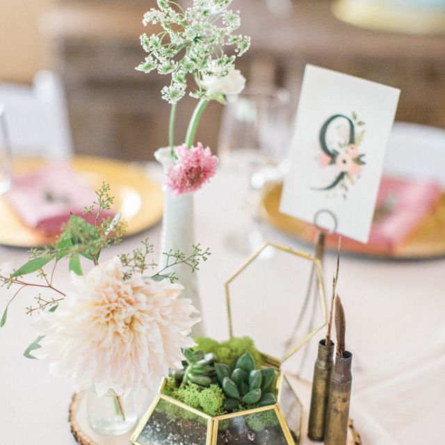 玻璃容器的婚礼装饰