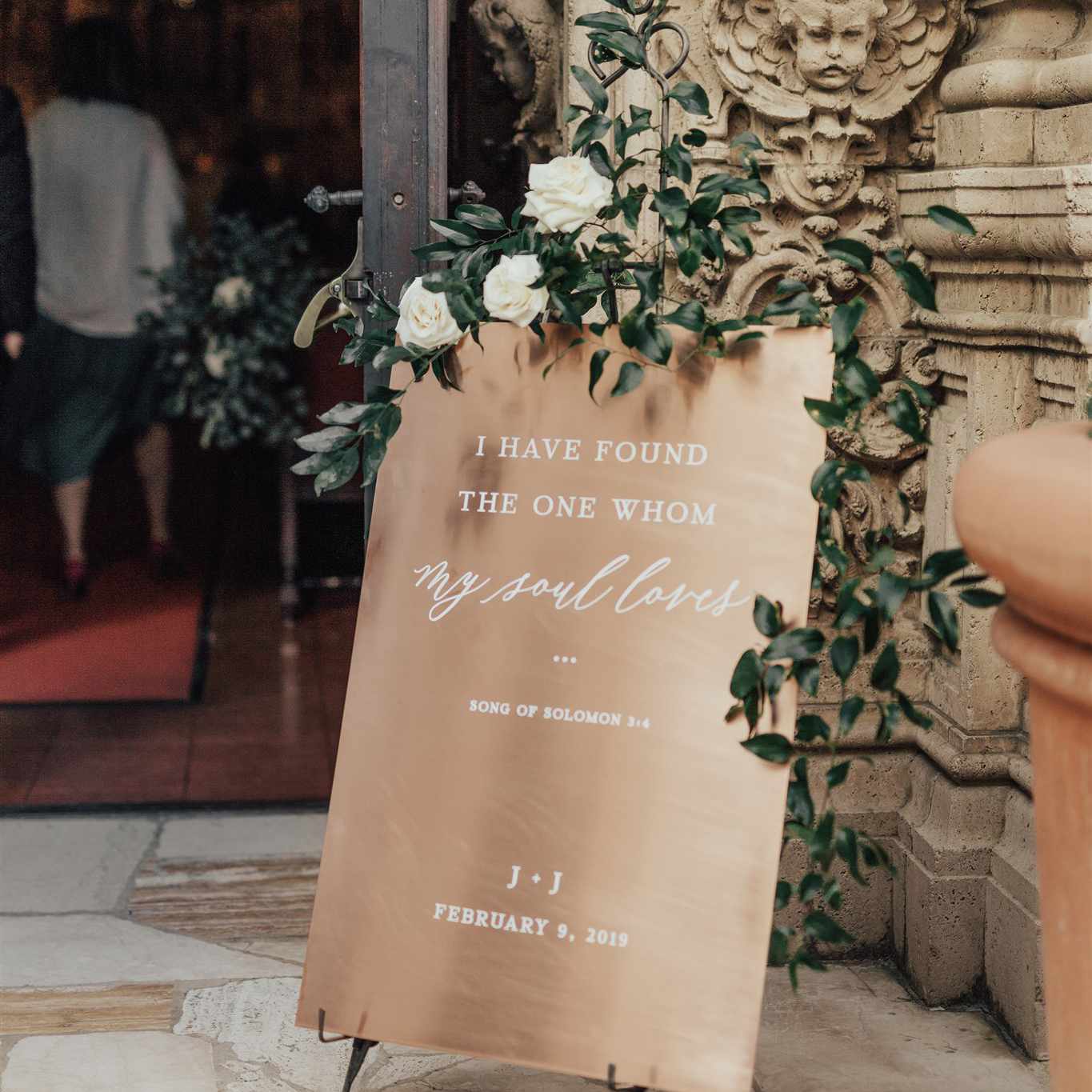 婚礼可喜的迹象，