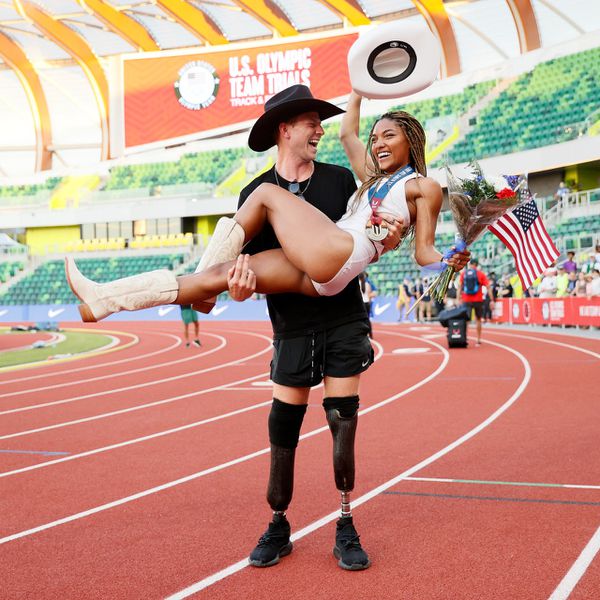 塔拉·戴维斯和亨特·伍德霍尔