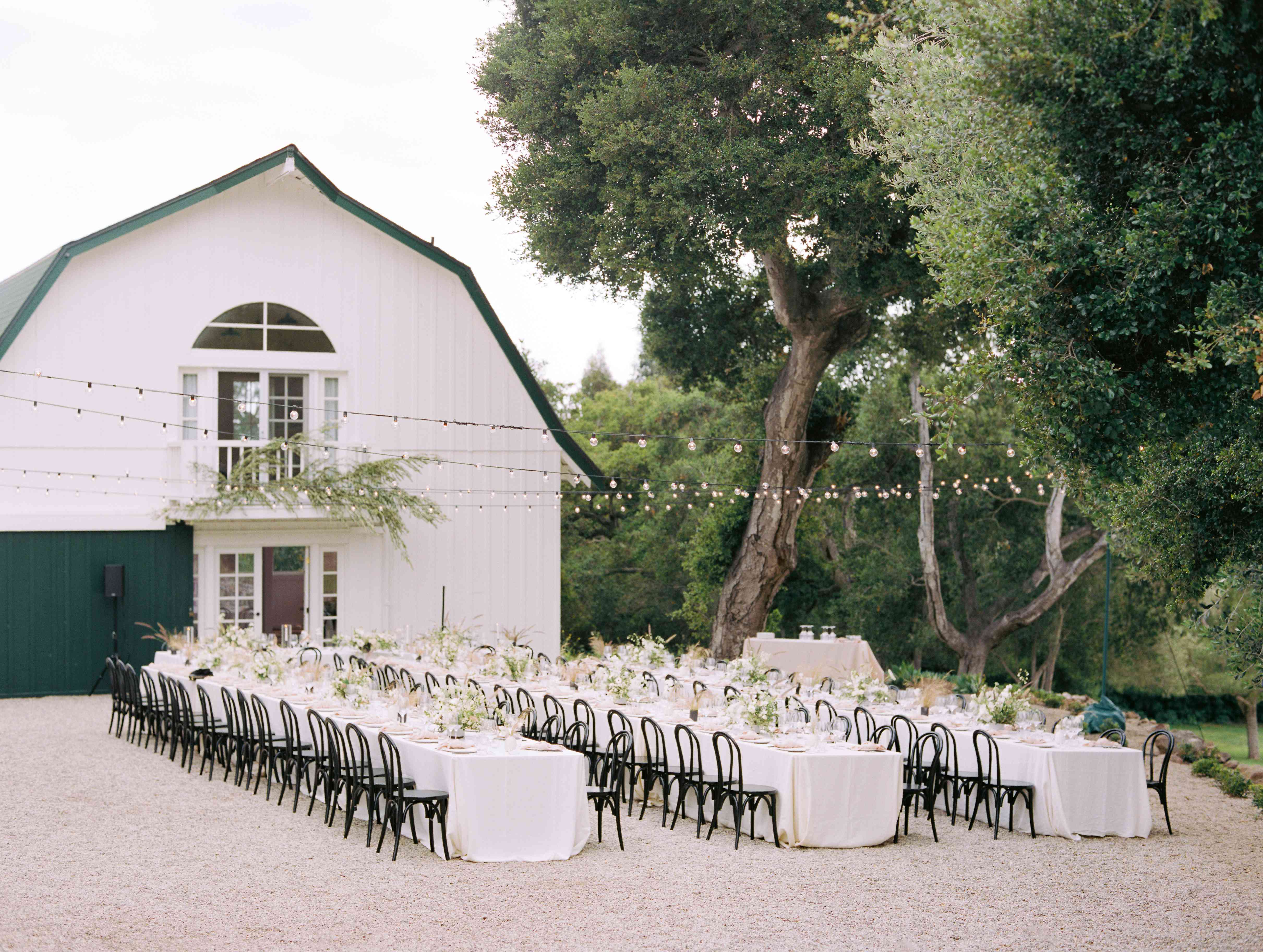 <P>与灯串室外接收表</ P>