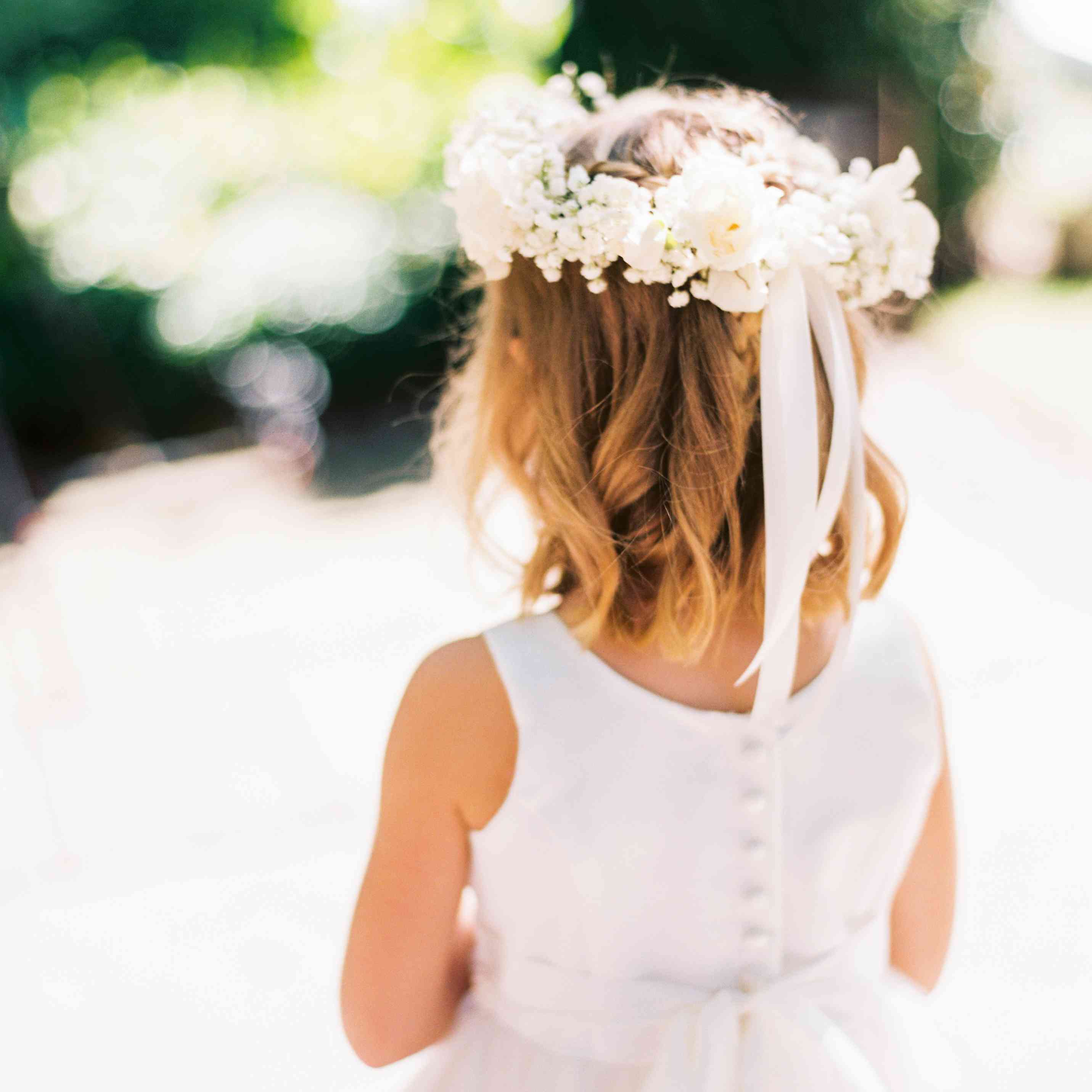 花姑娘穿着花冠