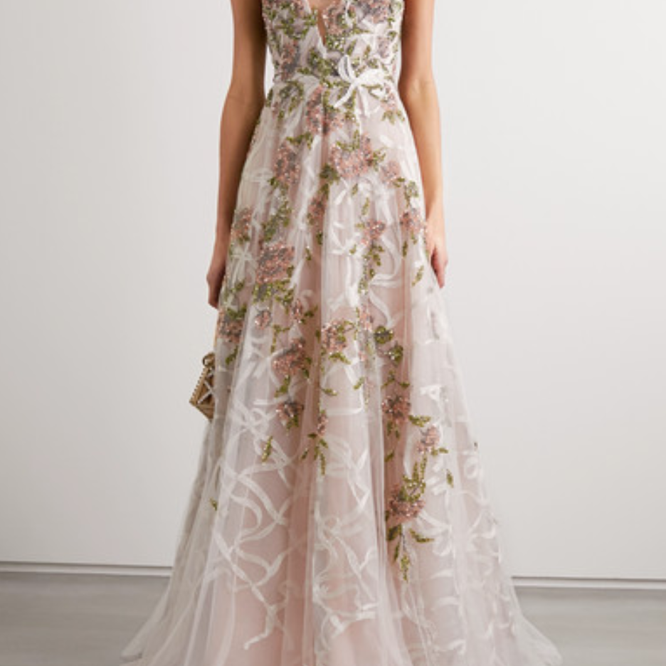 Marchesa的点缀刺绣薄纱礼服