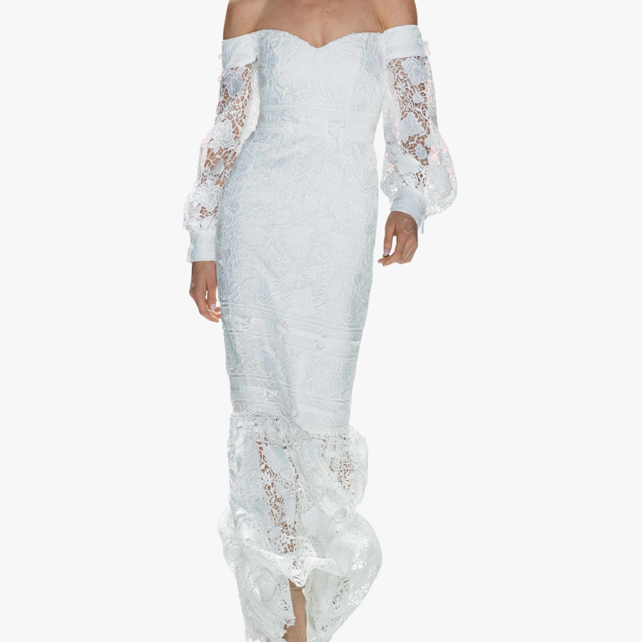 型号在肩上蕾丝婚纱