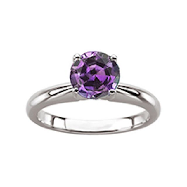 真正的翠绿宝石订婚戒指接龙ld乐动官网