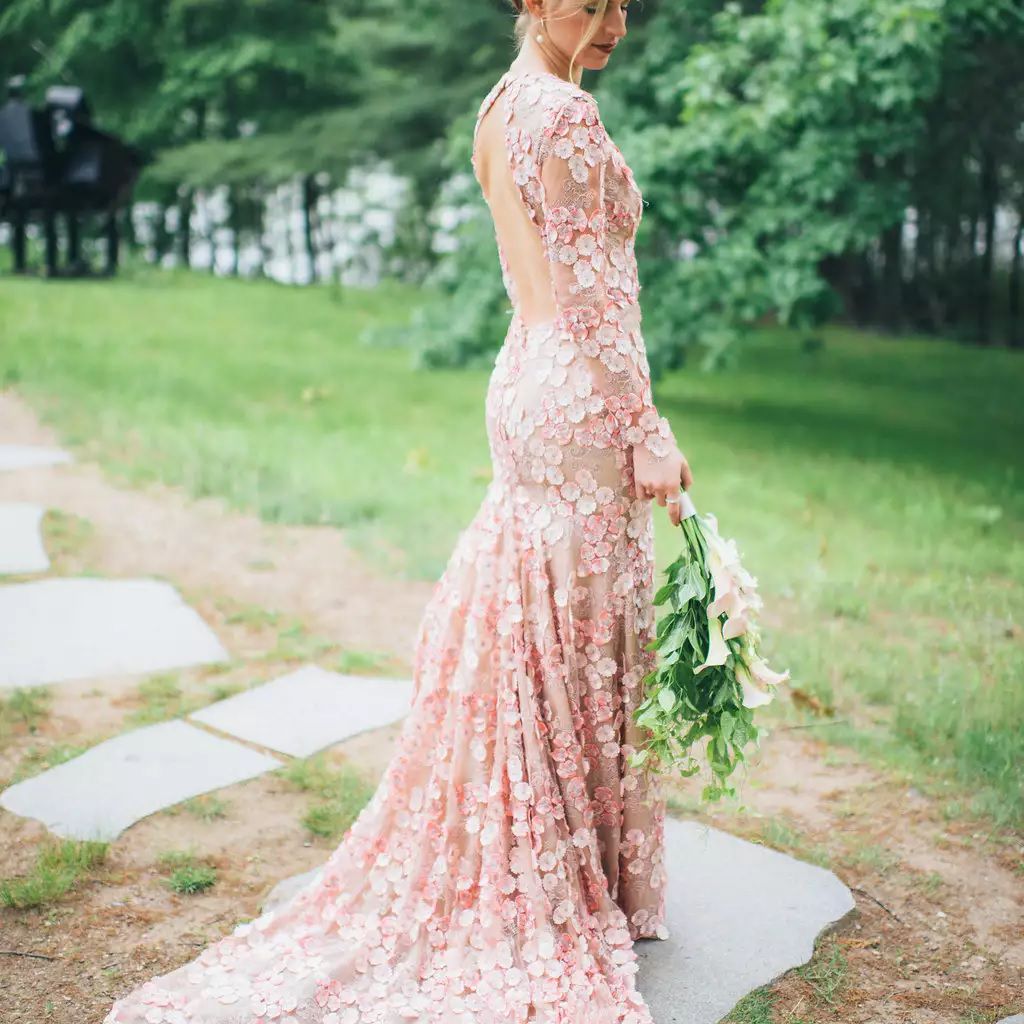 新娘有长茎花束