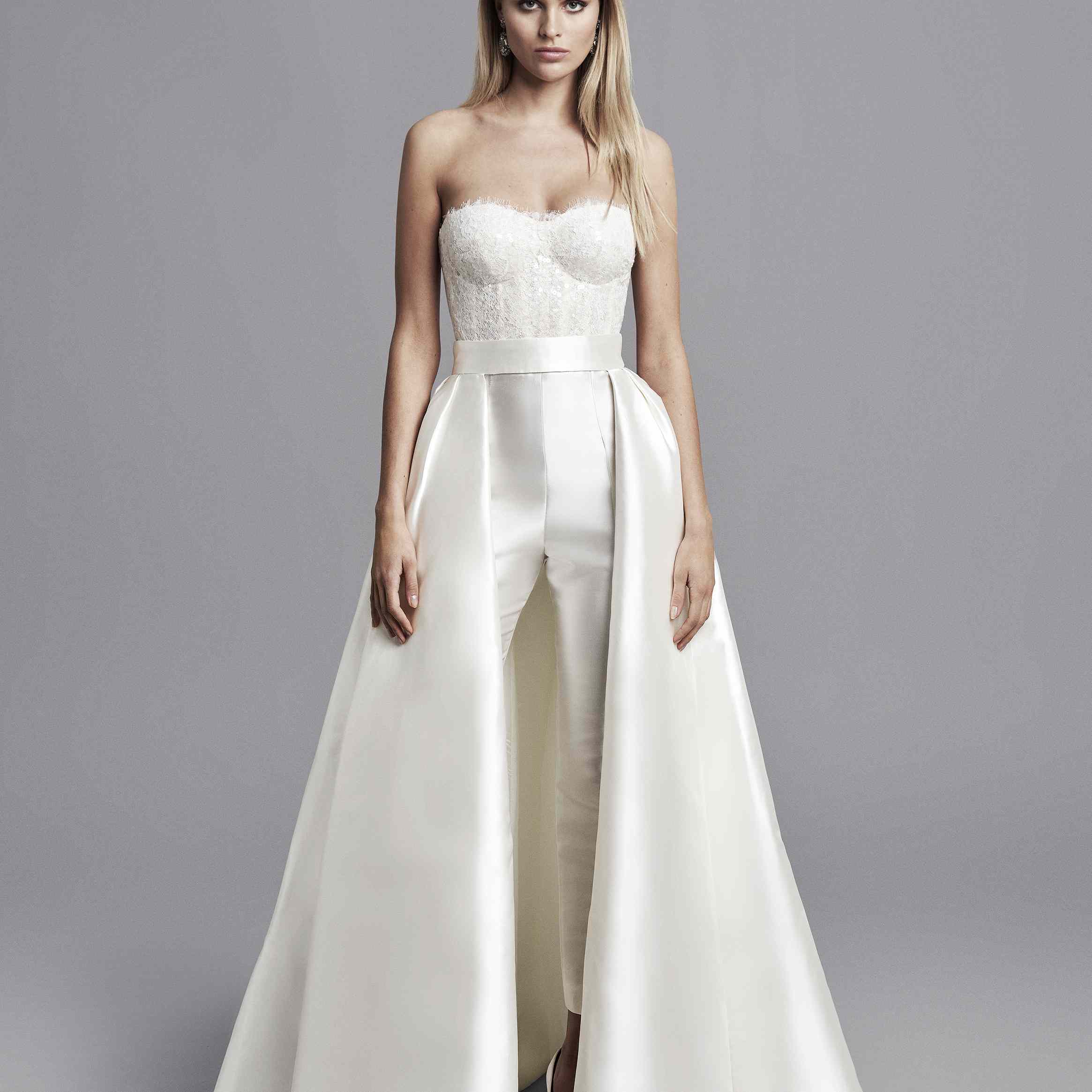 卡罗琳卡氏婚纱