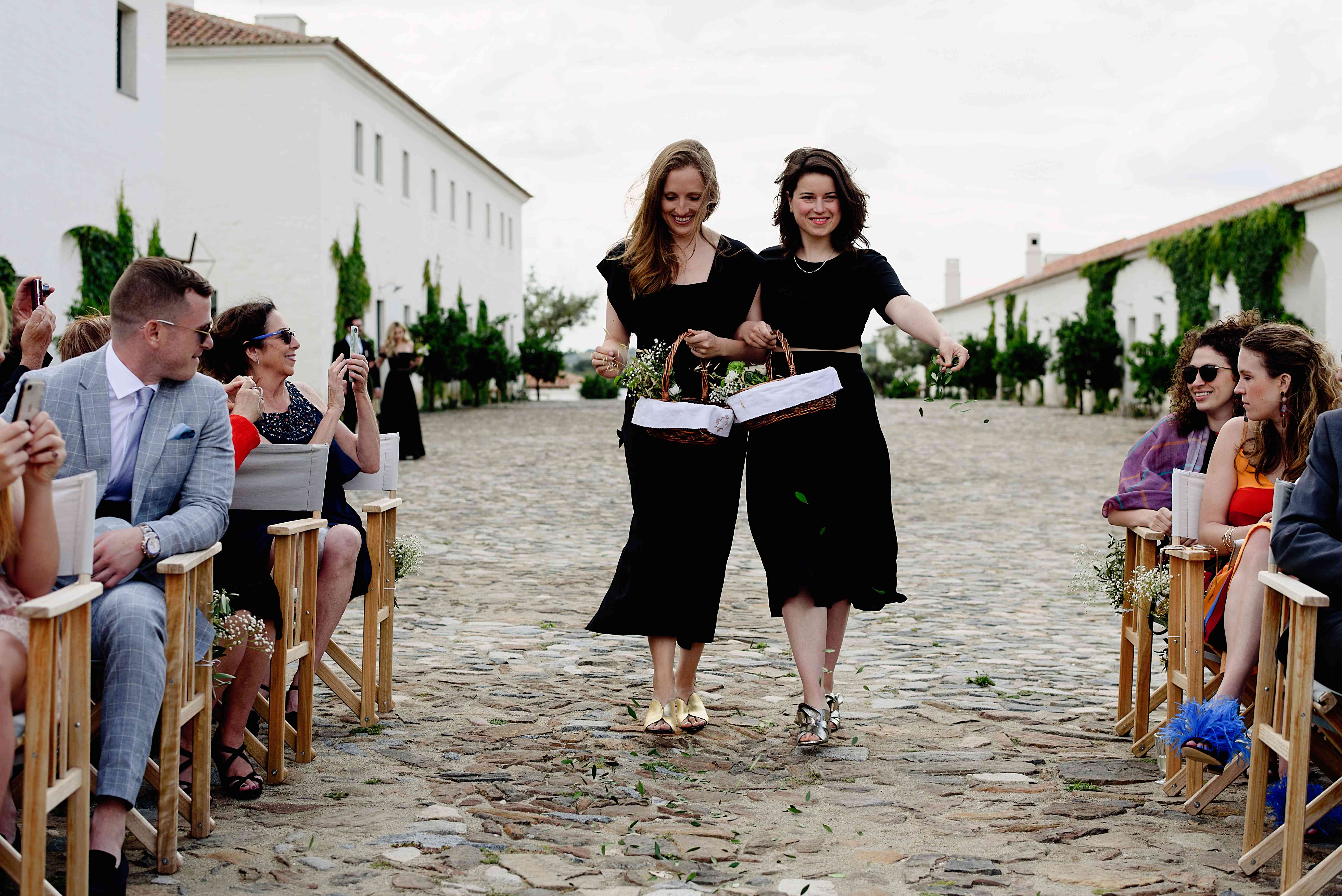 < p >花姑娘们< / p > < br > < br >