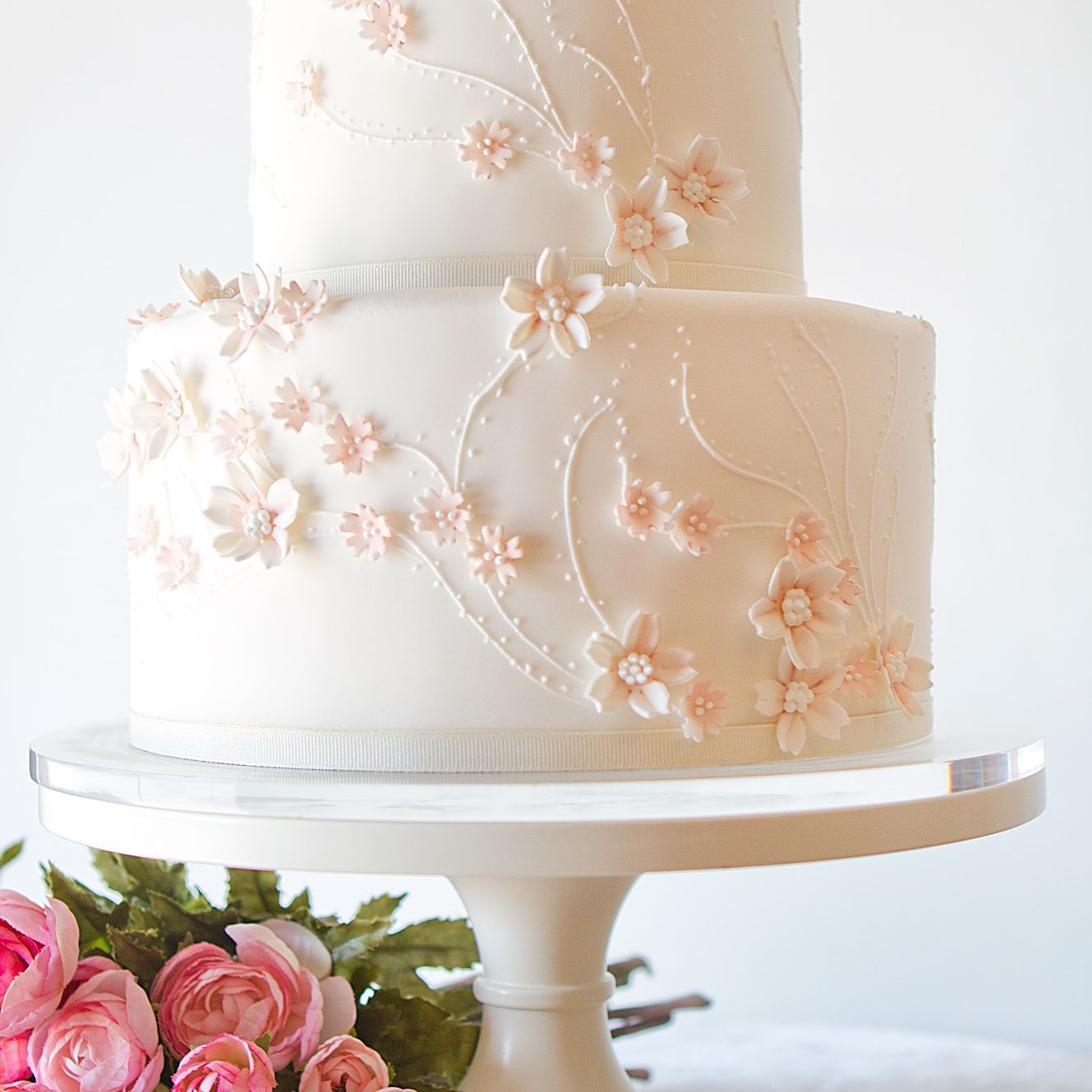 刺绣的婚礼蛋糕