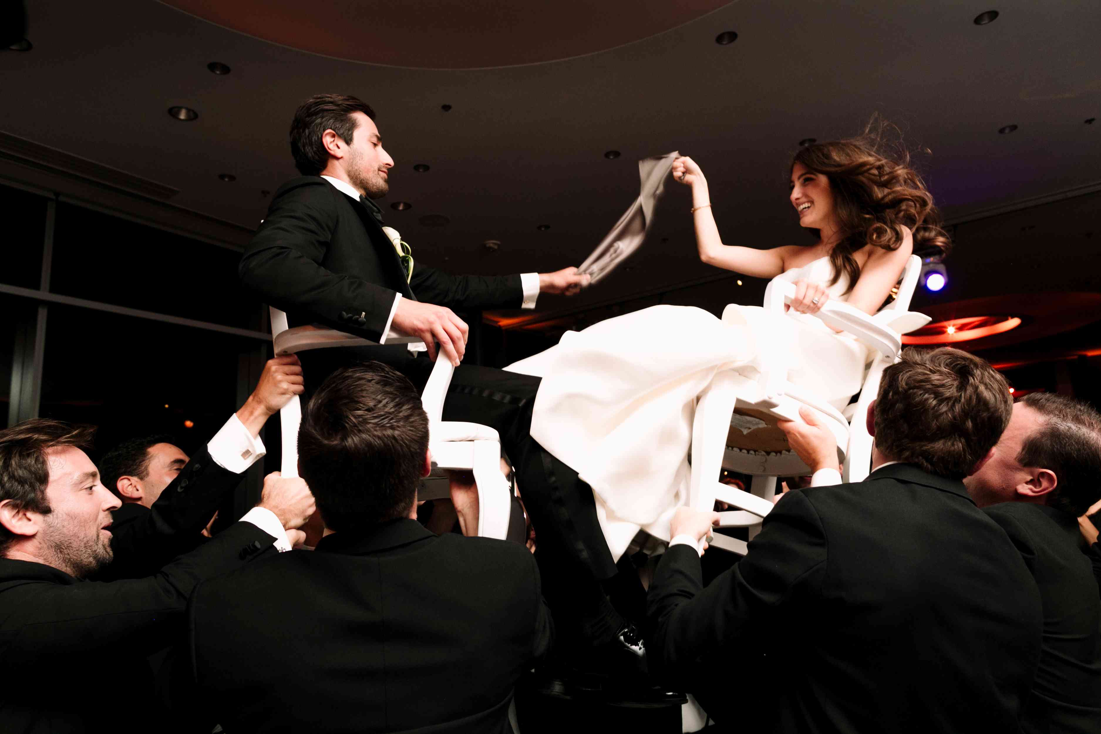 客人起重新娘和新郎的接待