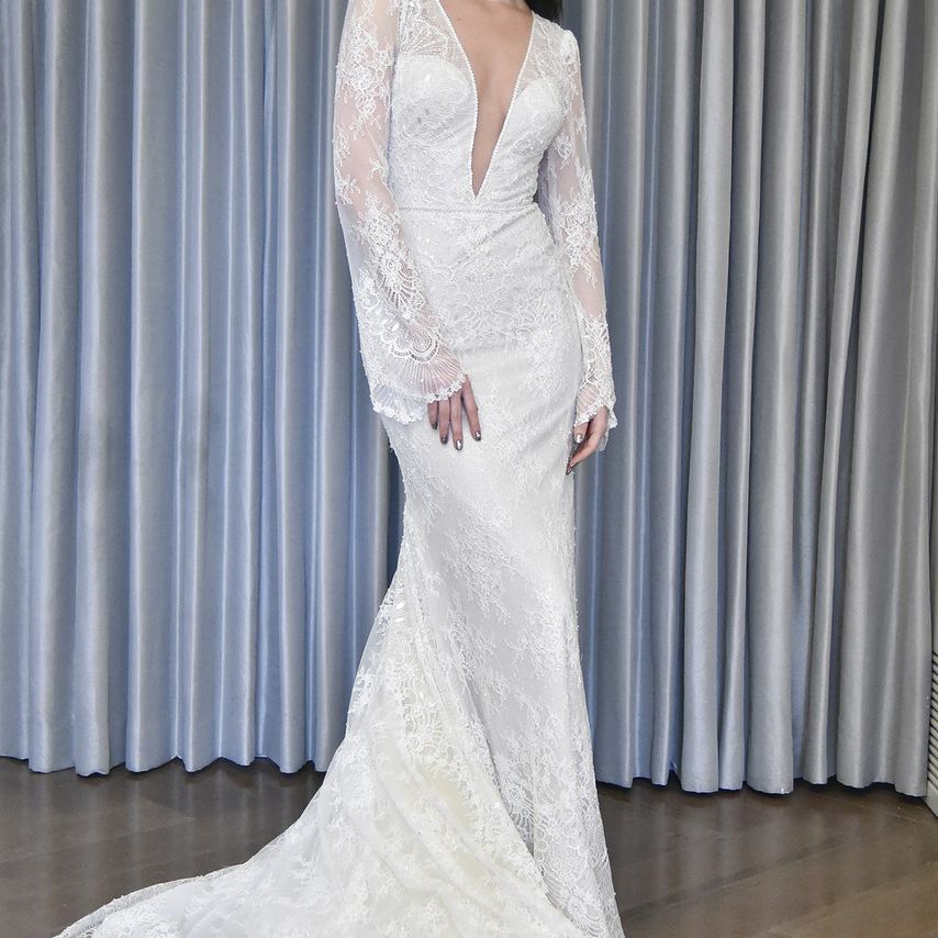 朱莉维诺婚纱长袖