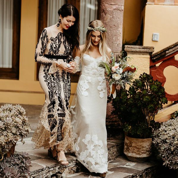 <p>带妈妈的新娘</ p>