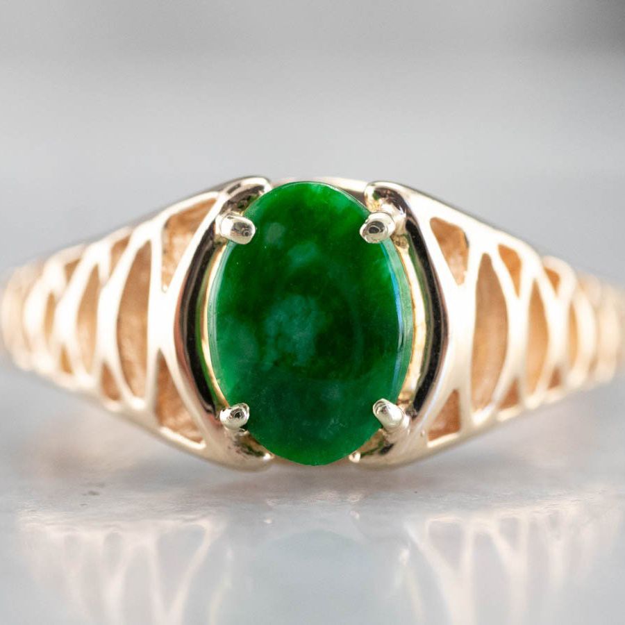 复古的金果玉接龙戒指